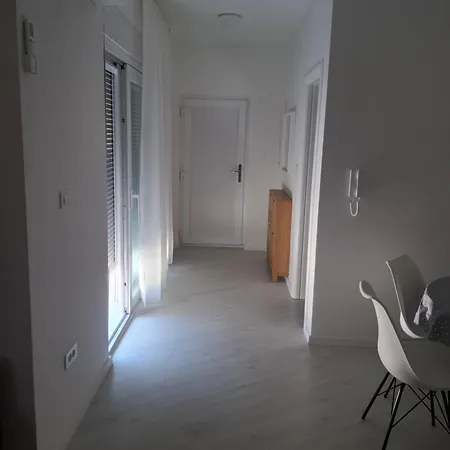 Monami Charlie Apartamento