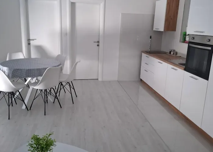 Monami Charlie Lägenhet *