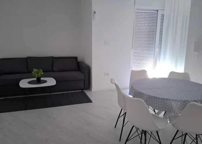 Monami Charlie Vodice